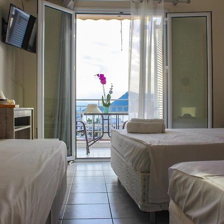 Iason Apartments Loutrá Edipsoú Eksteriør bilde