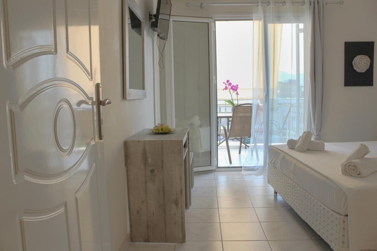Iason Apartments Loutrá Edipsoú Eksteriør bilde