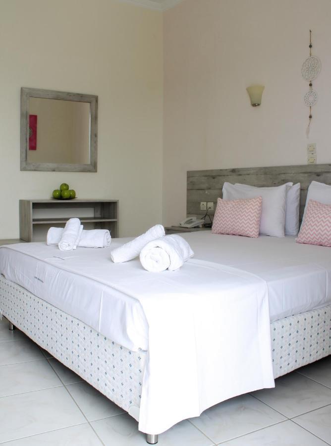 Iason Apartments Loutrá Edipsoú Eksteriør bilde