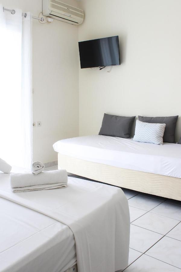 Iason Apartments Loutrá Edipsoú Eksteriør bilde