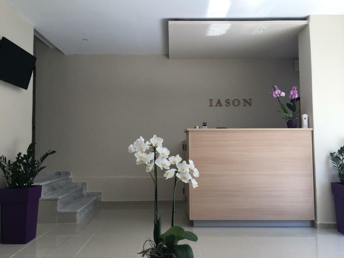 Iason Apartments Loutrá Edipsoú Eksteriør bilde